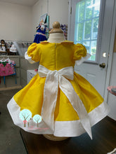 Beauty - Sunday Best - Poly Silk Daisy Yellow with White   - Wedding Flower Girl
