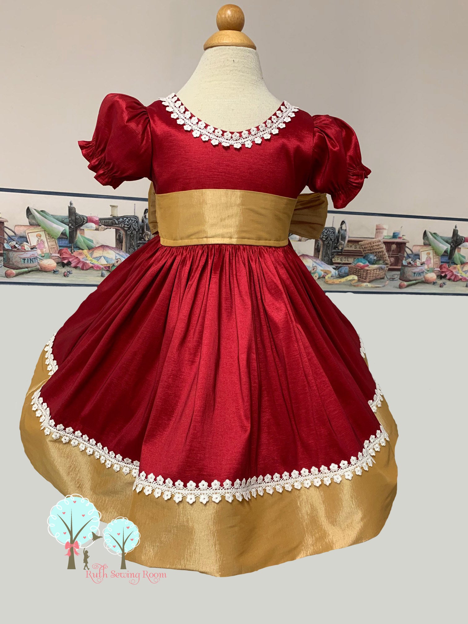 Christmas Dress , Red and Gold Faux Silk DUPIONI Dress, Christmas Party Dress, Birthday, Celebration, Recital Pettiskirt Slip / 6 Christmas Dress , Red and Gold Faux Silk DUPIONI Dress, Christmas Party Dress, Birthday, Celebration, Recital Pettiskirt Slip / 6